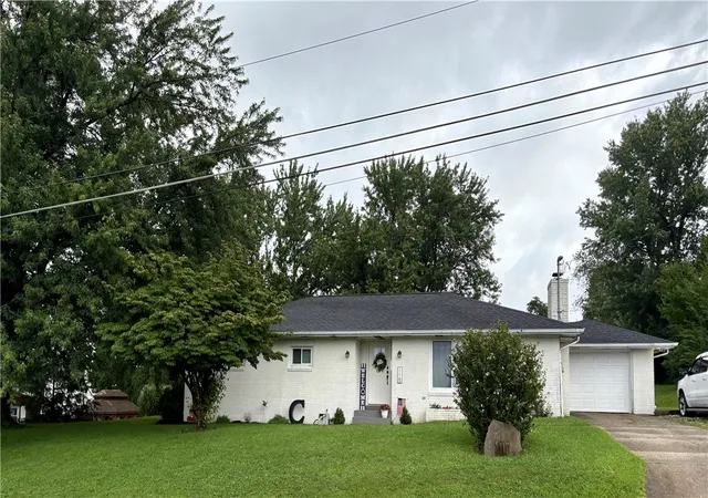 Photo 3 of Sale Pending at 115 Frisbee Ave, Connellsville, PA 15425 | MLS# 1770172 | Listing updated on 2026-08-31