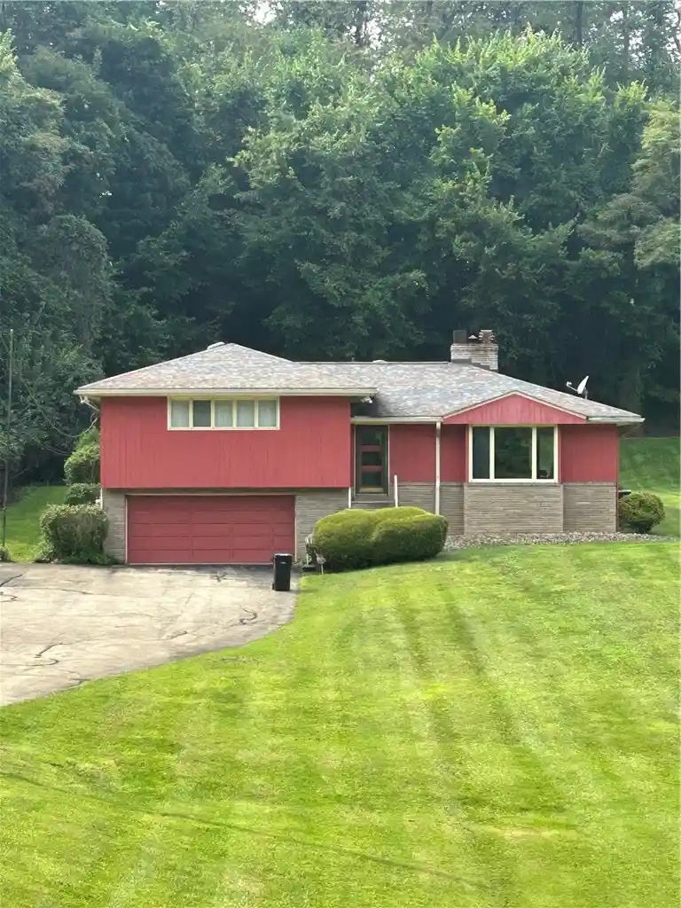 Photo 1 of Single family home for sale at 1820 Greenock Buena Vista Rd, Elizabeth Twp/boro, PA 15135 | MLS# 1770272 | Listing updated on 2026-10-28