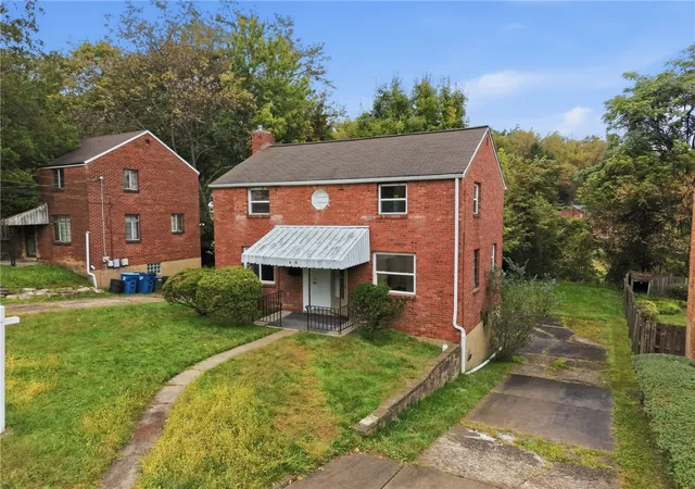 Photo 3 of Single family home for sale at 7 Frankwood Rd, Penn Hills, PA 15235 | MLS# 1770437 | Listing updated on 2026-10-11
