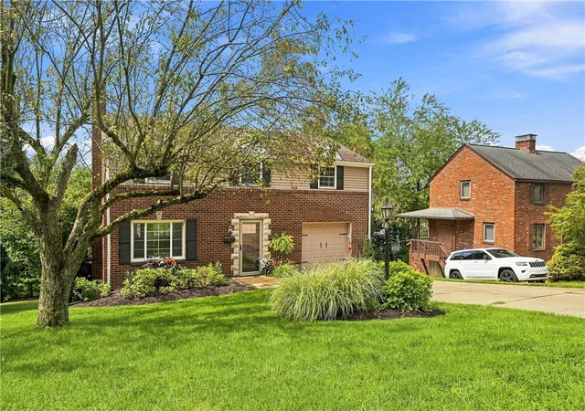 Photo 2 of Single family home for sale at 4916 Plymouth Rd, Whitehall, PA 15227 | MLS# 1770142 | Listing updated on 2026-08-31