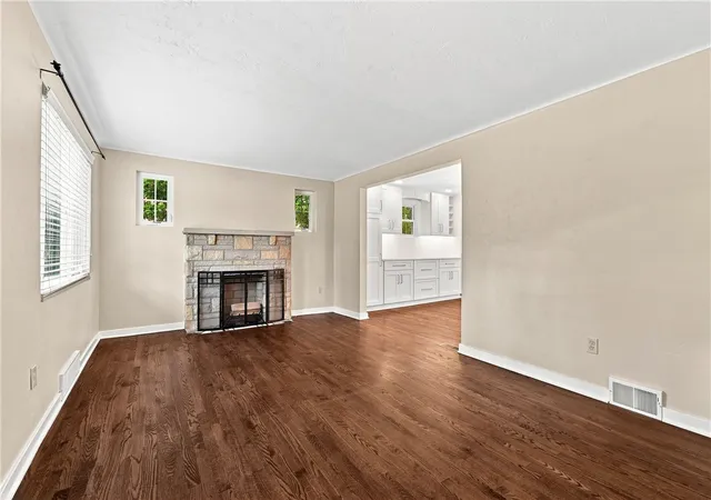 Photo 5 of Single family home for sale at 4916 Plymouth Rd, Whitehall, PA 15227 | MLS# 1770142 | Listing updated on 2026-08-31