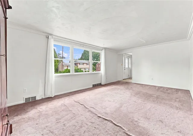 Photo 4 of Single family home for sale at 102 Greylock Dr, Penn Hills, PA 15235 | MLS# 1771540 | Listing updated on 2026-08-31