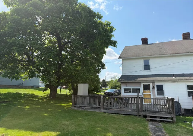 Photo 4 of Single family home for sale at 3305 3rd Street, Dunbar, PA 15431 | MLS# 1772248 | Listing updated on 2026-08-31