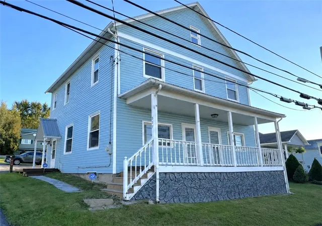 Single family home for sale at 307 Lambert St, Central City Boro, PA 15926 | MLS# 1772284