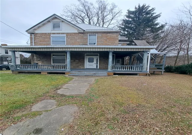 Photo 2 of Multi family home for sale at 454 Freeport St, New Kensington, PA 15068 | MLS# 1772082 | Listing updated on 2026-08-31