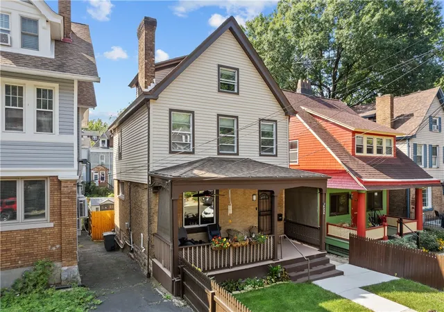 Photo 3 of House for sale at 6336 Phillips Ave, Squirrel Hill, PA 15217 | MLS# 1771960 | Listing updated on 2026-08-31