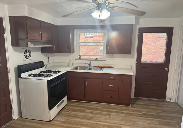 Photo 5 of Single family home for sale at 509 Verona St, N Braddock, PA 15104 | MLS# 1772361 | Listing updated on 2026-09-01