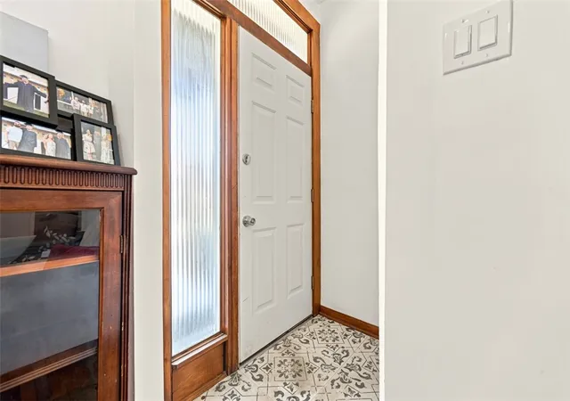 Photo 4 of House for sale at 803 Brookline Blvd, Brookline, PA 15226 | MLS# 1772308 | Listing updated on 2026-09-01