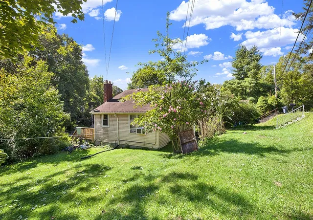 Photo 4 of Single family home for sale at 15 Allen Way, White Oak, PA 15131 | MLS# 1772397 | Listing updated on 2026-09-01
