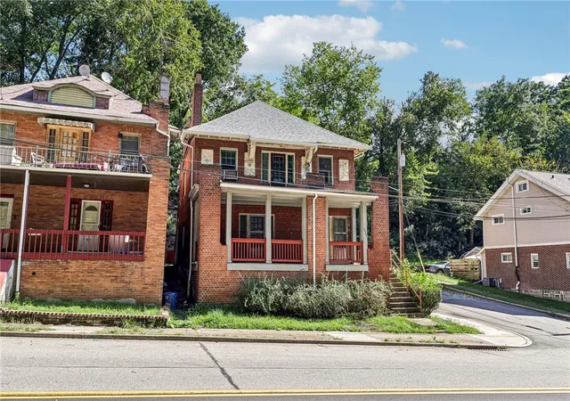 Photo 2 of Sale Pending at 3524 Brighton Rd, Marshall Shadeland, PA 15212 | MLS# 1770469 | Listing updated on 2026-10-05