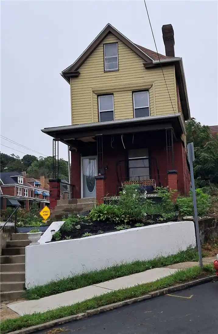 Photo 1 of Single family home for sale at 5201 Glenwwod Ave, Hazelwood, PA 15207 | MLS# 1772710 | Listing updated on 2026-10-26