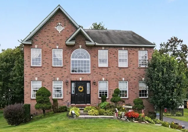 Photo 1 of Single family home for sale at 115 Mohawk Dr, Buffalo Twp, PA 16055 | MLS# 1772836 | Listing updated on 2026-10-02