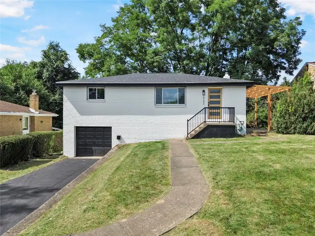 Photo 1 of Single family home for sale at 522 Lucy Dr, Baldwin Boro, PA 15236 | MLS# 1773078 | Listing updated on 2026-10-24
