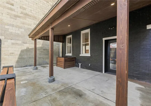 Photo 2 of Single family home for sale at 925 Constance St, Central North Side, PA 15212 | MLS# 1773056 | Listing updated on 2026-10-08
