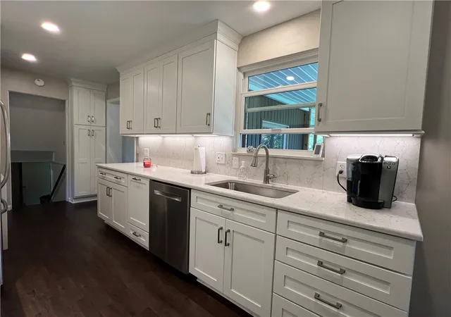 Photo 3 of Single family home for sale at 104 Randy Dr, Twp Of But Sw, PA 16002 | MLS# 1773381 | Listing updated on 2026-10-10