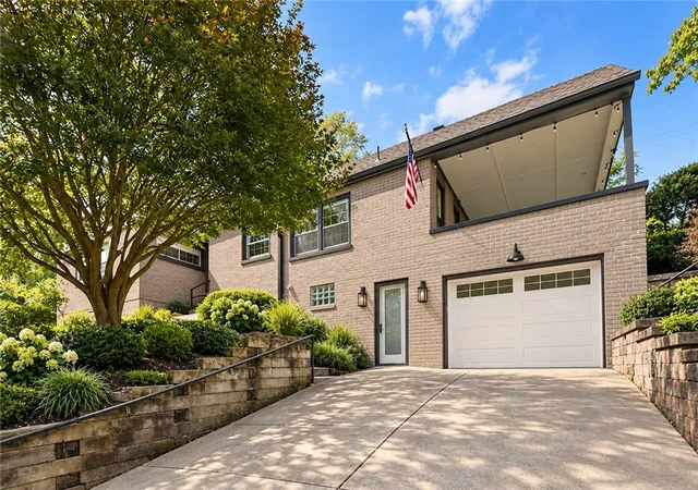 Photo 3 of Single family home for sale at 577 Highland Ave, Wilkins Twp, PA 15145 | MLS# 1773515 | Listing updated on 2026-09-30