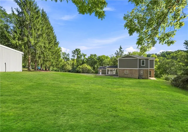 Photo 3 of Single family home for sale at 3316 Washington Pike, South Fayette, PA 15017 | MLS# 1773463 | Listing updated on 2026-10-08
