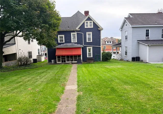 Photo 3 of Single family home for sale at 410 Allison Ave, City Of Washington, PA 15301 | MLS# 1773421 | Listing updated on 2026-10-10