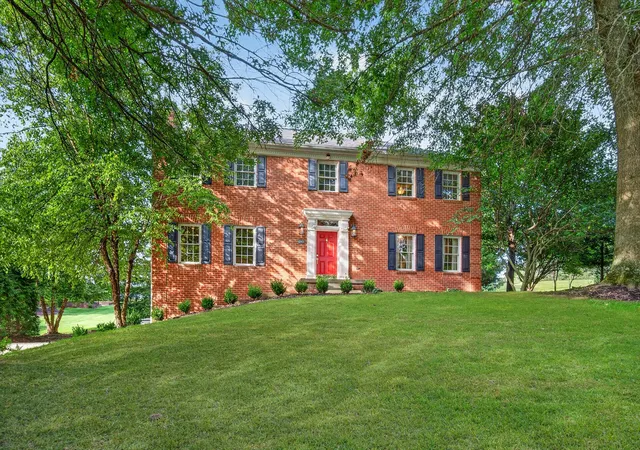 Photo 1 of Single family home for sale at 302 Crystal Lake Ln, Moon/crescent Twp, PA 15108 | MLS# 1774386 | Listing updated on 2026-10-11