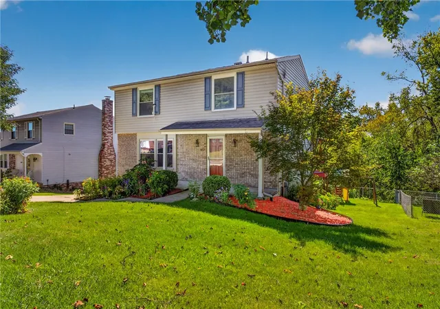 Photo 2 of Single family home for sale at 6555 Quaker Dr, South Park, PA 15236 | MLS# 1774601 | Listing updated on 2026-10-07