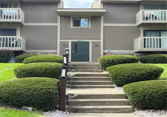 Photo 2 of Condo for sale at 2457 Brk Ledge Rd #12A, South Fayette, PA 15017 | MLS# 1774523 | Listing updated on 2026-09-16
