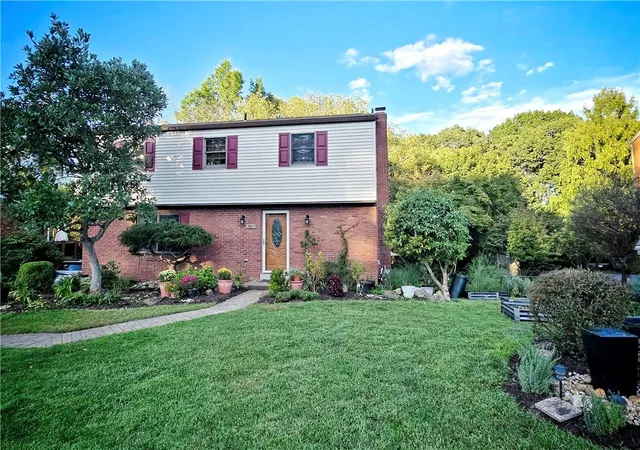 Photo 2 of Single family home for sale at 3817 Logan Fry Rd, Plum Boro, PA 15239 | MLS# 1774660 | Listing updated on 2026-10-01