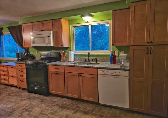 Photo 3 of Single family home for sale at 3817 Logan Fry Rd, Plum Boro, PA 15239 | MLS# 1774660 | Listing updated on 2026-10-01