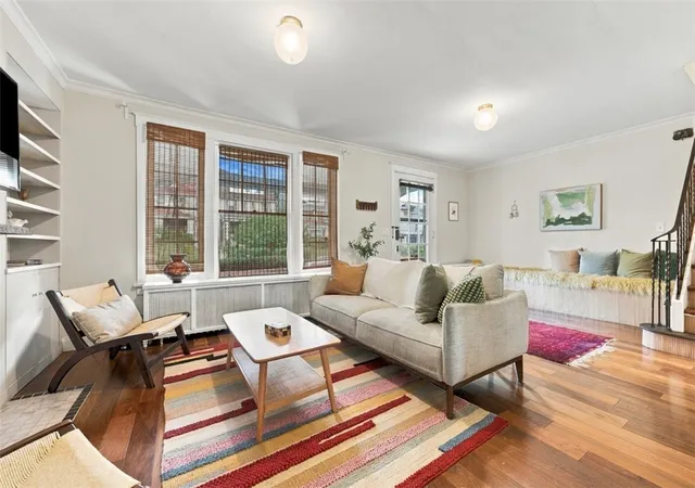 Photo 2 of Single family home for sale at 5912 Phillips Ave, Squirrel Hill, PA 15217 | MLS# 1774488 | Listing updated on 2026-10-06