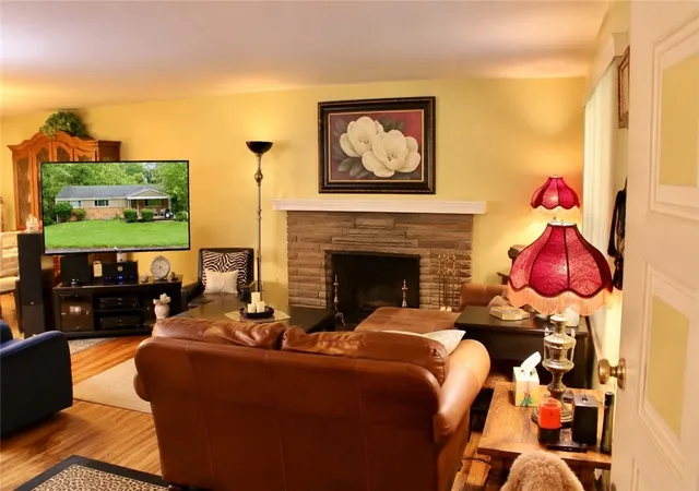 Photo 2 of Single family home for sale at 5735 Oakhill Rd, Richland, PA 15044 | MLS# 1774720 | Listing updated on 2026-10-11