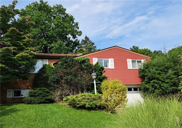 Photo 1 of Single family home for sale at 217 Richard Dr, Shaler, PA 15116 | MLS# 1774366 | Listing updated on 2026-10-01