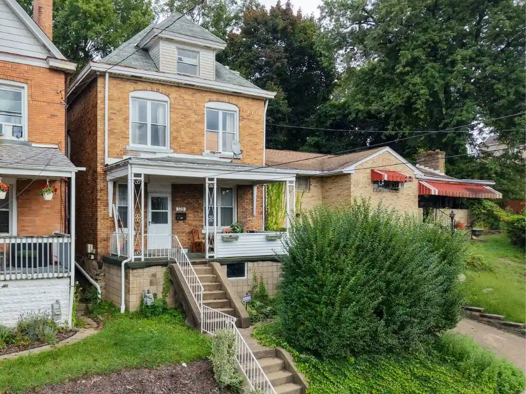 Photo 1 of Single family home for sale at 528 Roosevelt Ave, Bellevue, PA 15202 | MLS# 1774612 | Listing updated on 2026-10-28