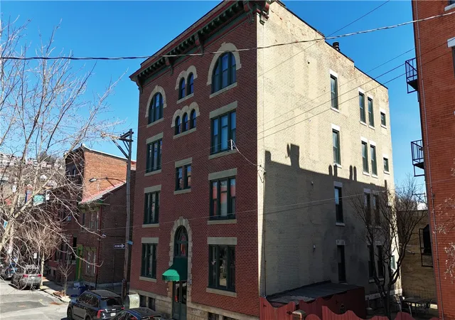 Photo 4 of Sale Pending at 1112 Palo Alto St #B, Central North Side, PA 15212 | MLS# 1774688 | Listing updated on 2026-09-25