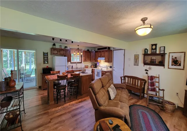 Photo 3 of Single family home for sale at 636 Beaver Dam Rd, Somerset Twp, PA 15541 | MLS# 1774770 | Listing updated on 2026-09-17