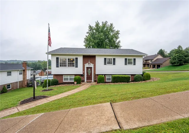 Photo 2 of Single family home for sale at 204 Hill St, Blairsville Area, PA 15717 | MLS# 1774444 | Listing updated on 2026-10-04