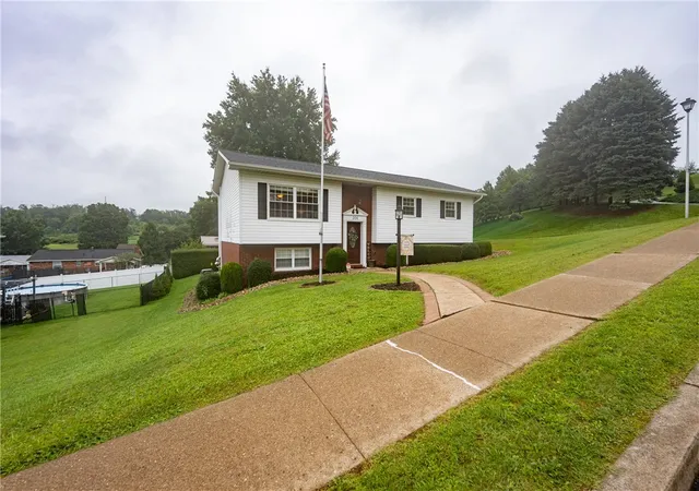 Photo 3 of Single family home for sale at 204 Hill St, Blairsville Area, PA 15717 | MLS# 1774444 | Listing updated on 2026-10-04