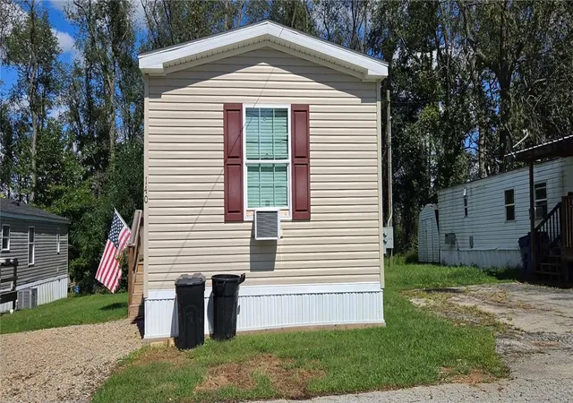 Photo 2 of Manufactured home for sale at 140 Roundtop Cir, East Huntingdon, PA 15683 | MLS# 1774642 | Listing updated on 2026-09-25