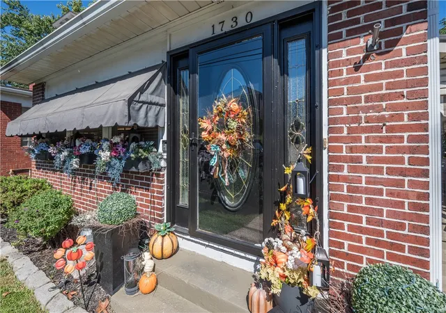 Photo 3 of Single family home for sale at 1730 Texas Ave, West Mifflin, PA 15122 | MLS# 1774650 | Listing updated on 2026-10-04