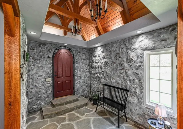 Photo 3 of Sale Pending at 302 Ashbury Ct, Cranberry Twp, PA 16066 | MLS# 1774705 | Listing updated on 2026-09-23