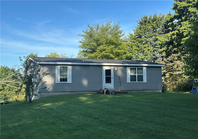Photo 1 of Manufactured home for sale at 190 Mcgregor Rd, Clay Twp, PA 16001 | MLS# 1774814 | Listing updated on 2026-09-16