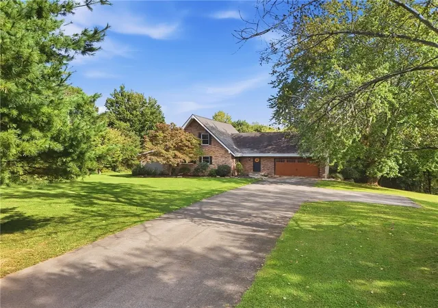 Photo 2 of Single family home for sale at 362 Ridge Rd, Jackson Twp, PA 16063 | MLS# 1774635 | Listing updated on 2026-10-07