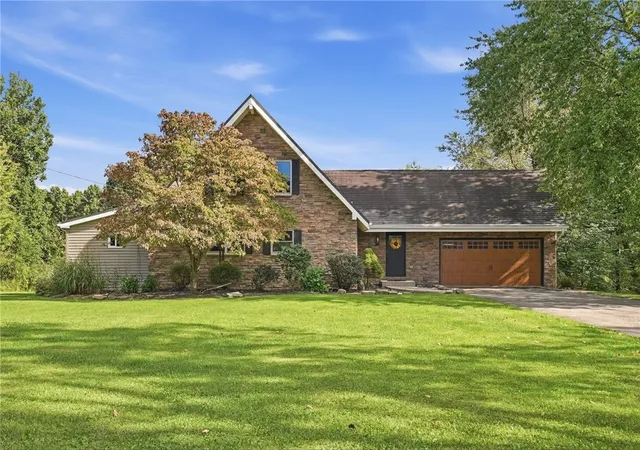 Photo 3 of Single family home for sale at 362 Ridge Rd, Jackson Twp, PA 16063 | MLS# 1774635 | Listing updated on 2026-10-07
