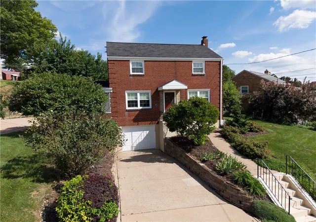 Photo 1 of Single family home for sale at 567 Dorchester Ave, Brookline, PA 15226 | MLS# 1774825 | Listing updated on 2026-10-04