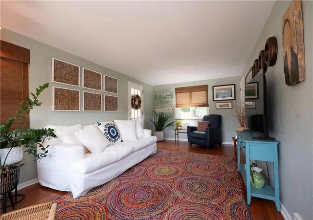 Photo 3 of Single family home for sale at 567 Dorchester Ave, Brookline, PA 15226 | MLS# 1774825 | Listing updated on 2026-10-04