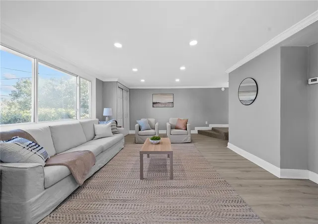 Photo 3 of Single family home for sale at 1600 Ballinger St, Brookline, PA 15210 | MLS# 1773784 | Listing updated on 2026-10-10