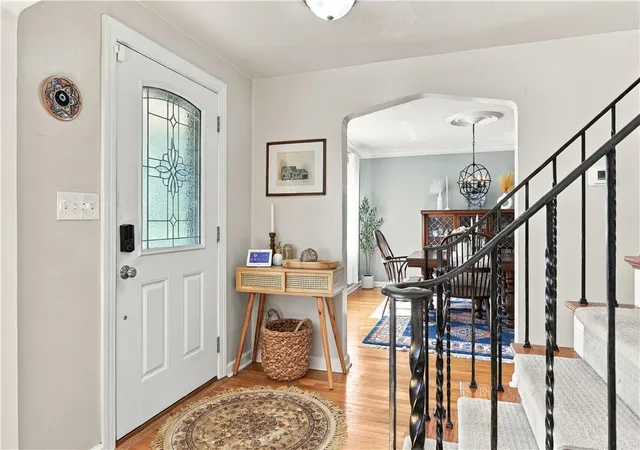 Photo 3 of Single family home for sale at 809 Vermont Ave, Mt Lebanon, PA 15234 | MLS# 1774914 | Listing updated on 2026-10-04