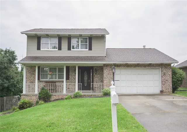 Photo 1 of Single family home for sale at 204 David Dr, Uniontown, PA 15401 | MLS# 1774925 | Listing updated on 2026-10-05