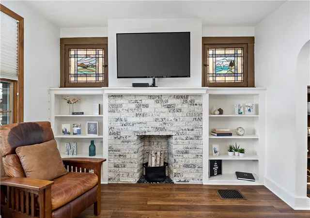 Photo 3 of Single family home for sale at 2689 Crosby Ave, Dormont, PA 15216 | MLS# 1774517 | Listing updated on 2026-09-19