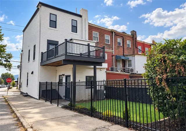 Photo 2 of Single family home for sale at 329 37th Street, Lawrenceville, PA 15201 | MLS# 1773972 | Listing updated on 2026-10-03