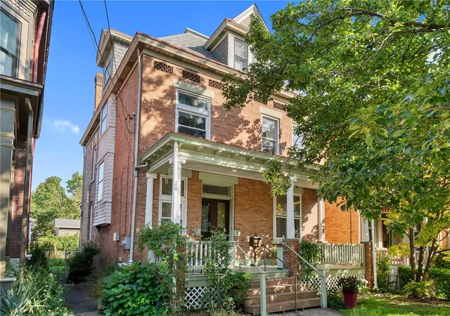 Photo 1 of Single family home for sale at 131 S Graham St, Friendship Park, PA 15206 | MLS# 1774985 | Listing updated on 2026-10-07