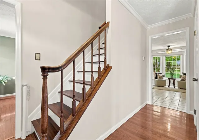 Photo 3 of Single family home for sale at 1607 Eaglewood Ct, Franklin Park, PA 15237 | MLS# 1773277 | Listing updated on 2026-10-08